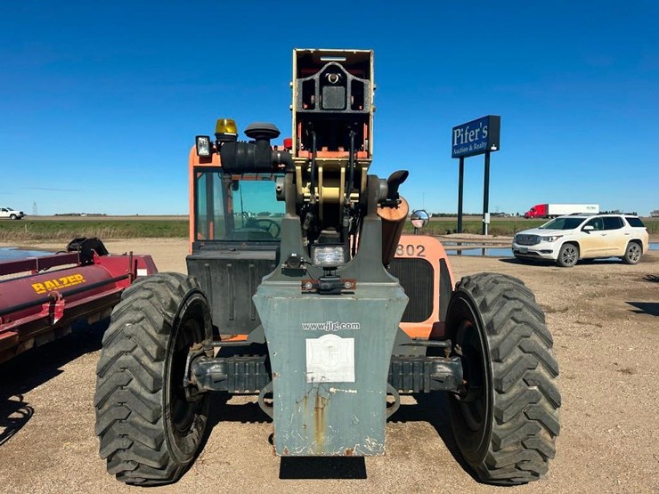 2008-jlg-g9-43a-image-3