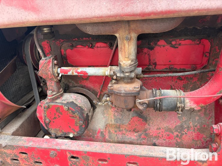 1947-ih-farmall-m-2wd-tractor-image-13