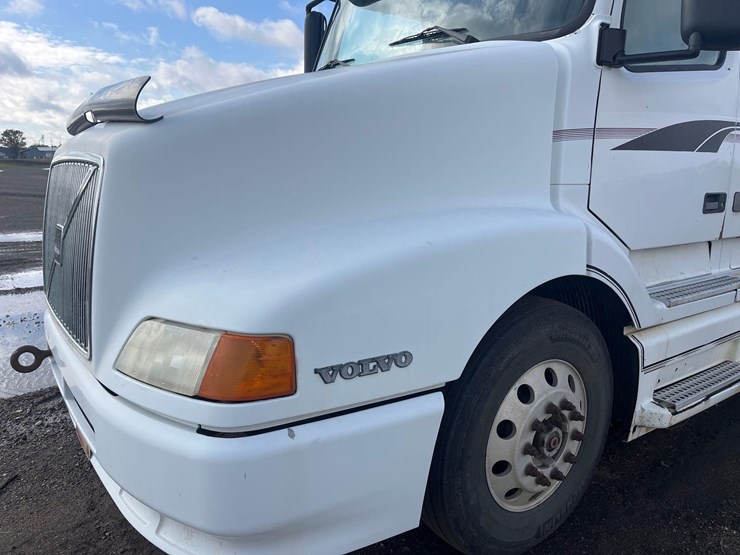 1998-volvo-semi-image-20