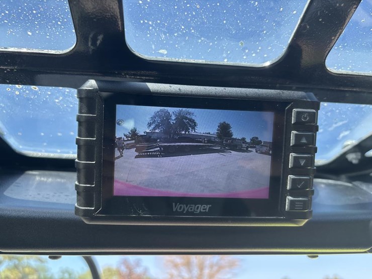 2022-bobcat-t870-image-40