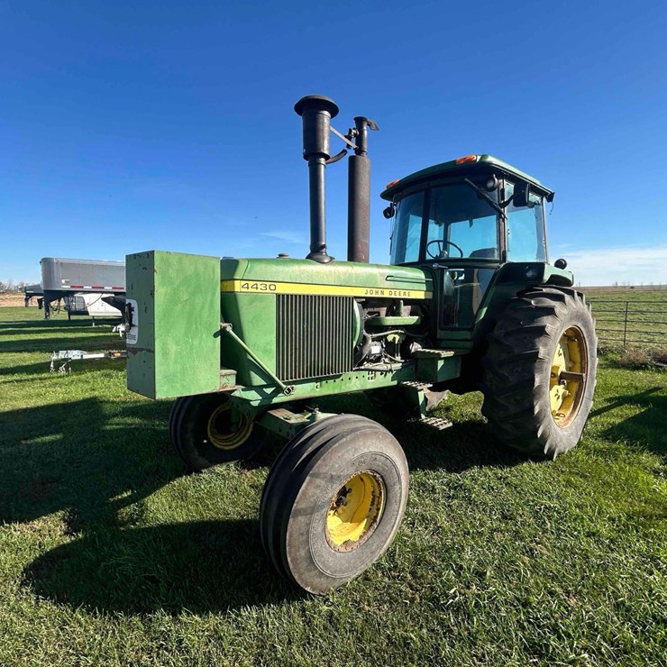 JOHN DEERE 4430