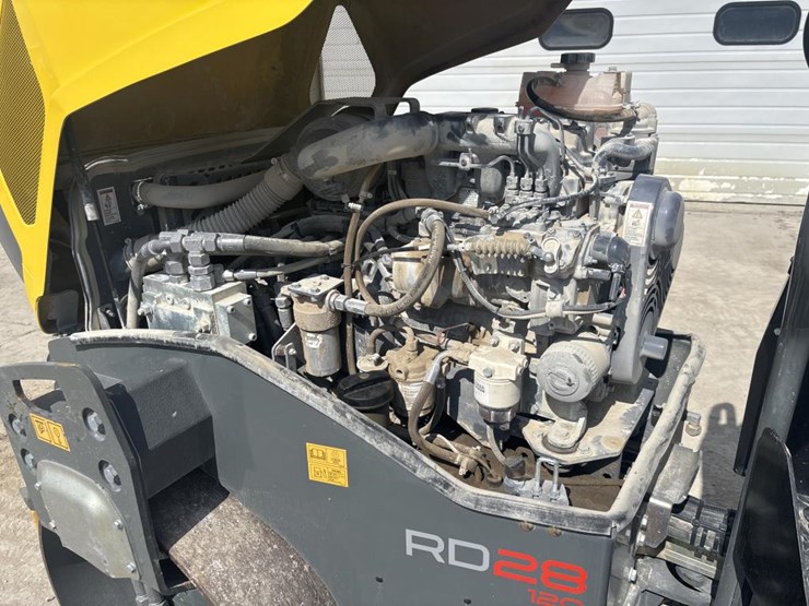 #5056-•-2019-wacker-neuson-rd28-smooth-drum-roller-image-16