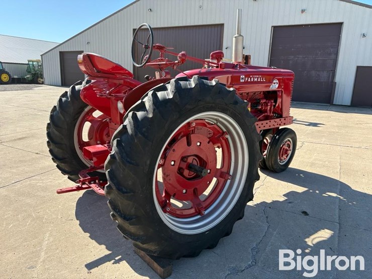 1954-ih-farmall-super-m-ta-2wd-tractor-image-5