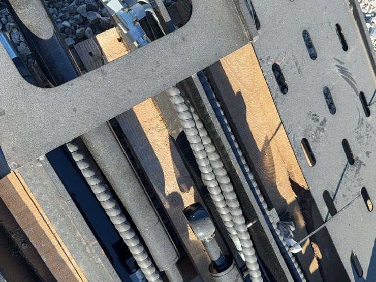 skid-steer-side-shift-fork-image-3