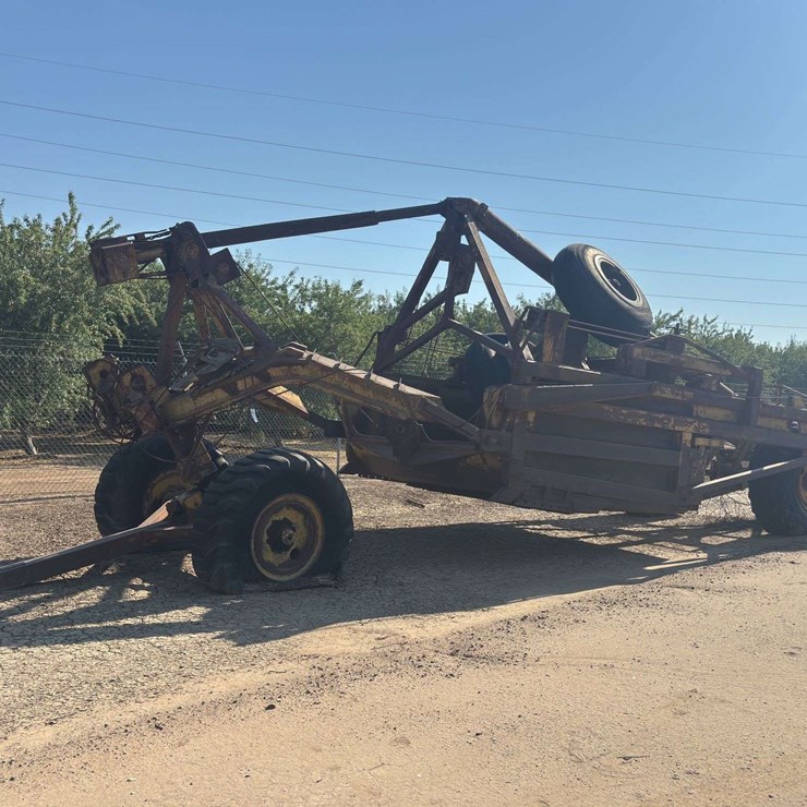 Pull Type Pan Scraper