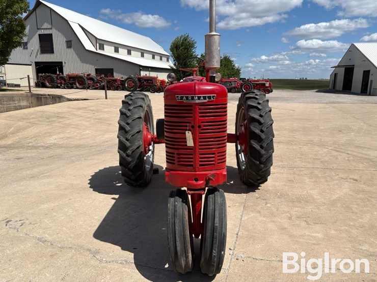 1946-ih-farmall-m-2wd-tractor-image-2