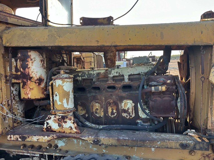 euclid-tractor-tanker-image-9