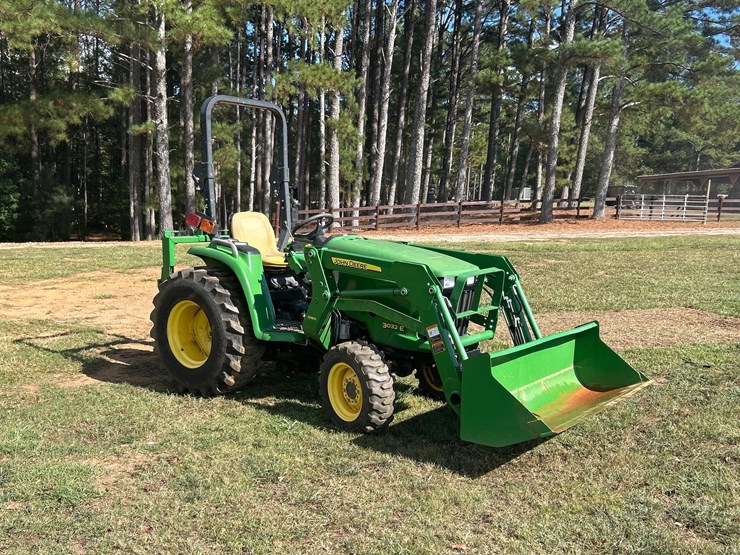 john-deere-3032e-image-7