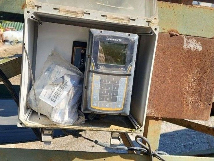 65-foot-stalker-conveyor-with-portable-scales-image-11