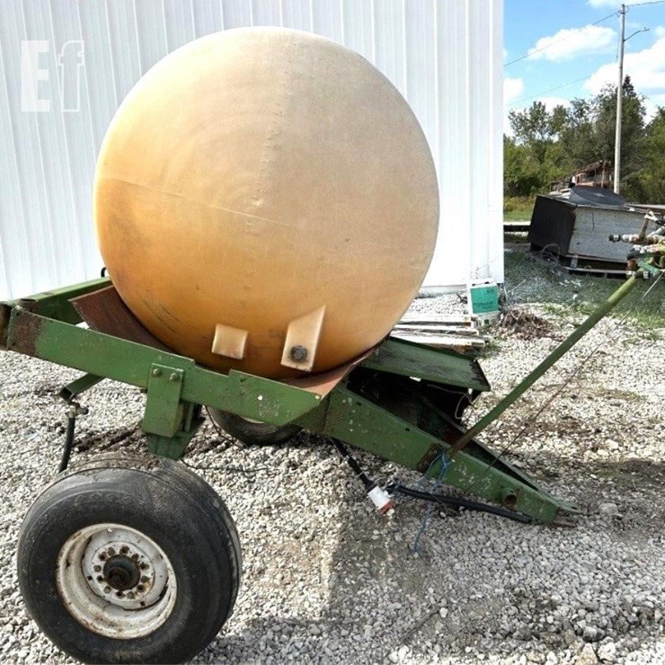 JOHN DEERE 1068