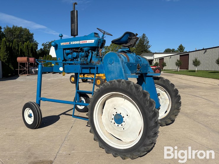 1969-ford-4000-image-7