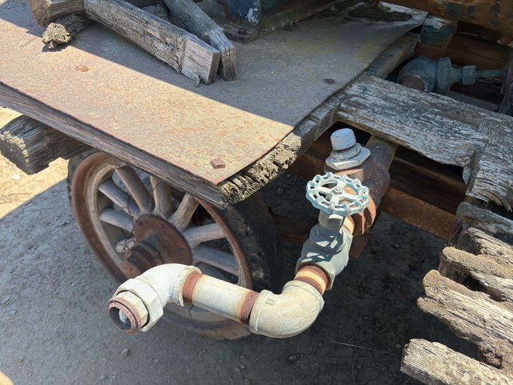 propane-tank-on-wagon-image-21