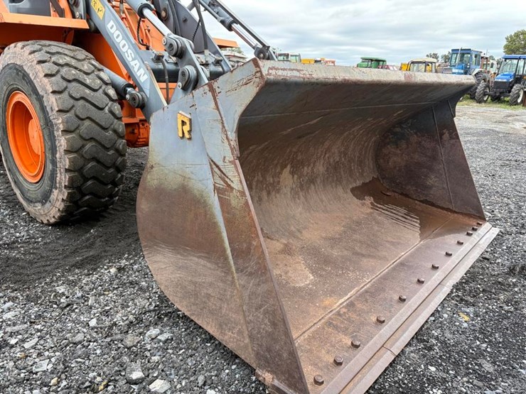 2015-doosan-dl200tc-5-image-6