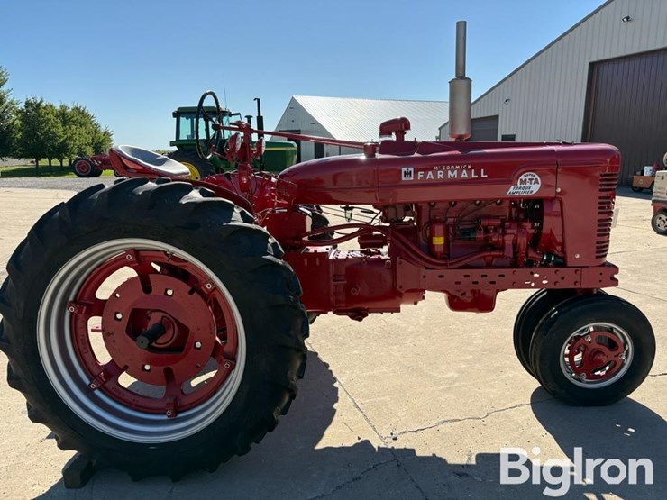 1954-ih-farmall-super-m-ta-2wd-tractor-image-4