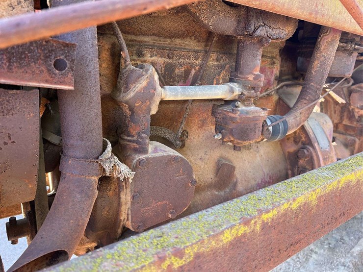 farmall-m-with-cotton-picker-image-12