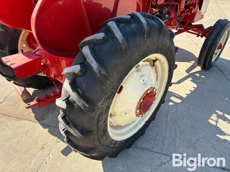 1961-international-240-image-14