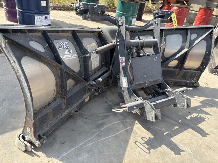 #5030-•-boss-power-v-dxt-smart-shield-truck-v-plow-image-2