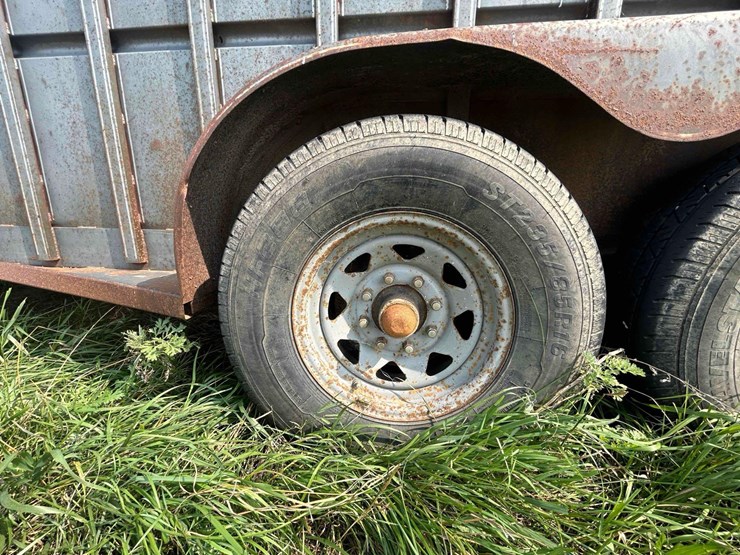 trailalong-stock-trailer-image-11