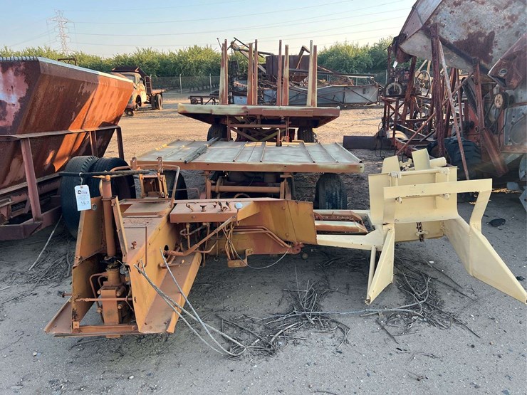 self-propelled-bale-accumulator-image-3