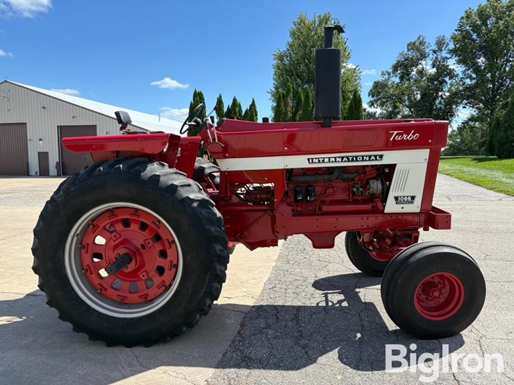 1972-international-1066-image-4