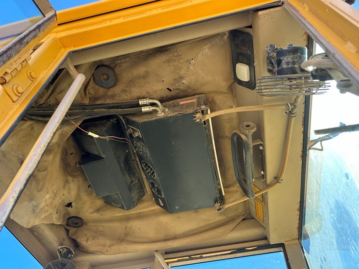 deere-770bh-image-39