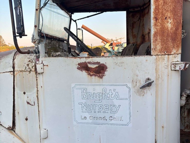 tender-truck-image-25