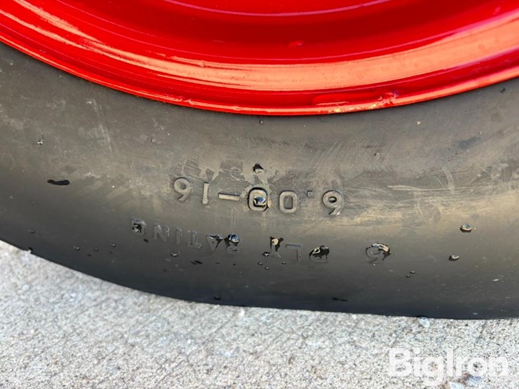 1959-case-ih-560-image-13