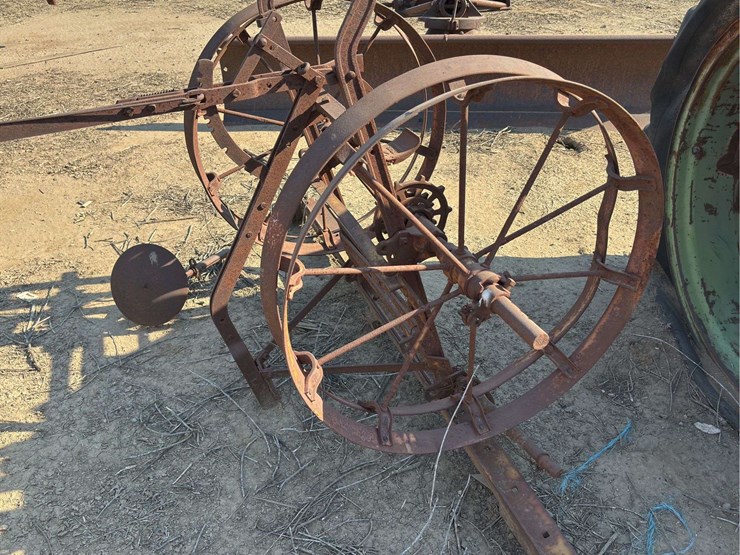 2-row-planter-frame-image-17