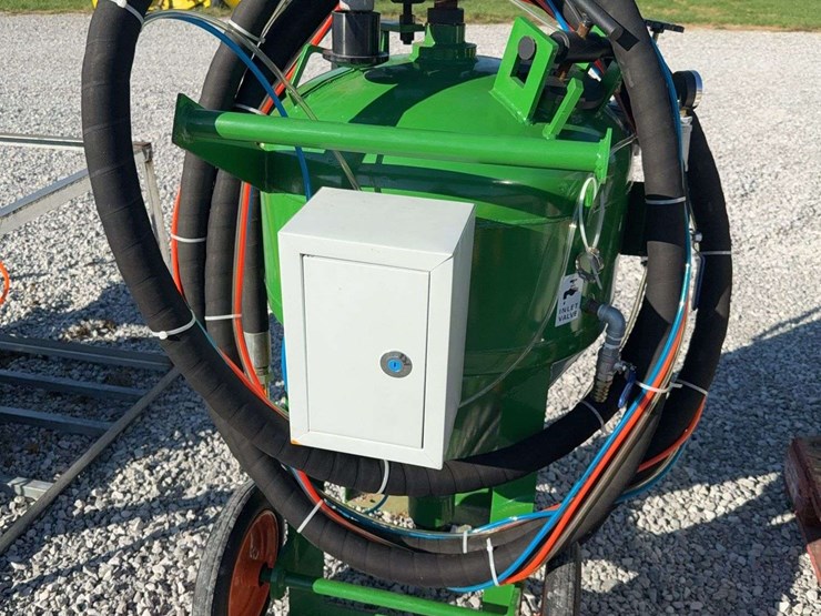 skid-steer-dual-prong-hay-spear-image-3