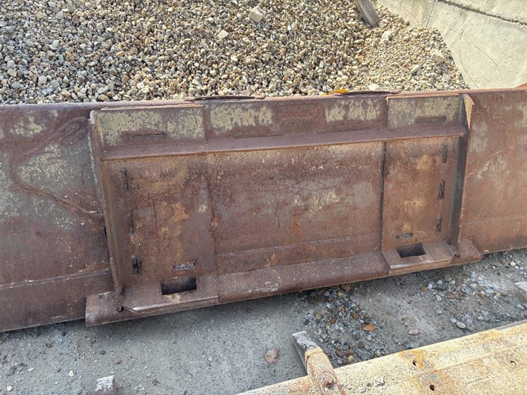 #5049-•-approx-84"-tooth-bucket-image-4