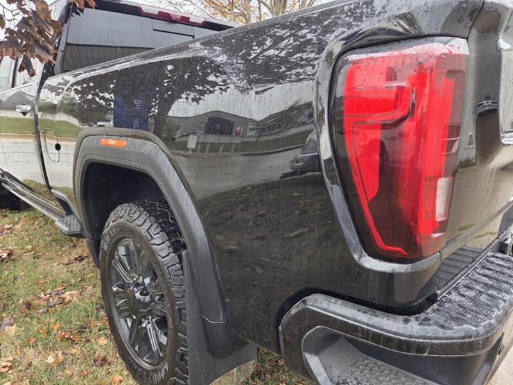 2023-gmc-3500hd-image-23