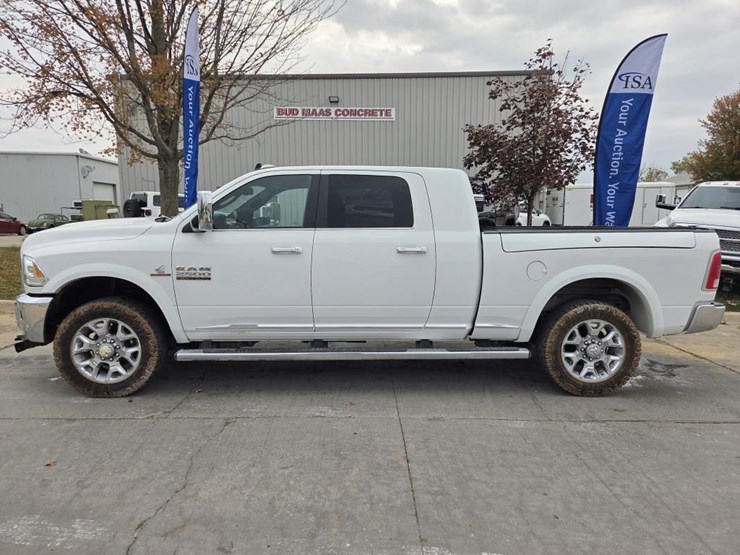 2018-dodge-ram-2500-image-2