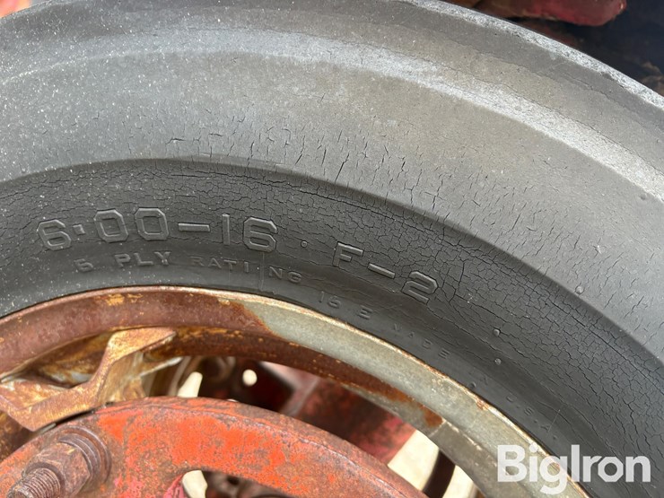 1954-ih-farmall-super-h-2wd-tractor-image-15