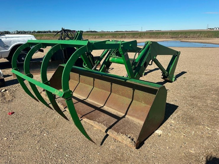 john-deere-148-image-6