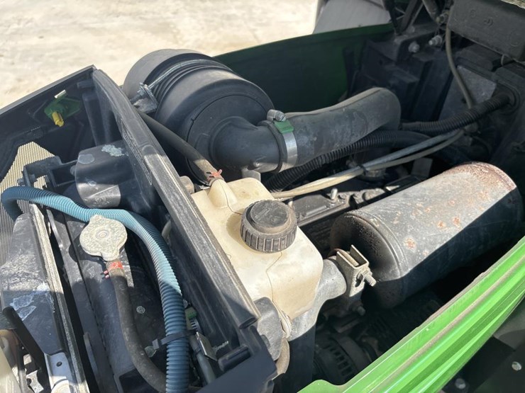 john-deere-1025-image-19