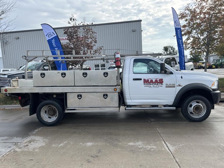 2016-custom-flatbed-image-6