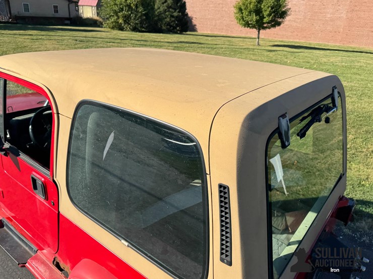 1993-jeep-wrangler-image-17