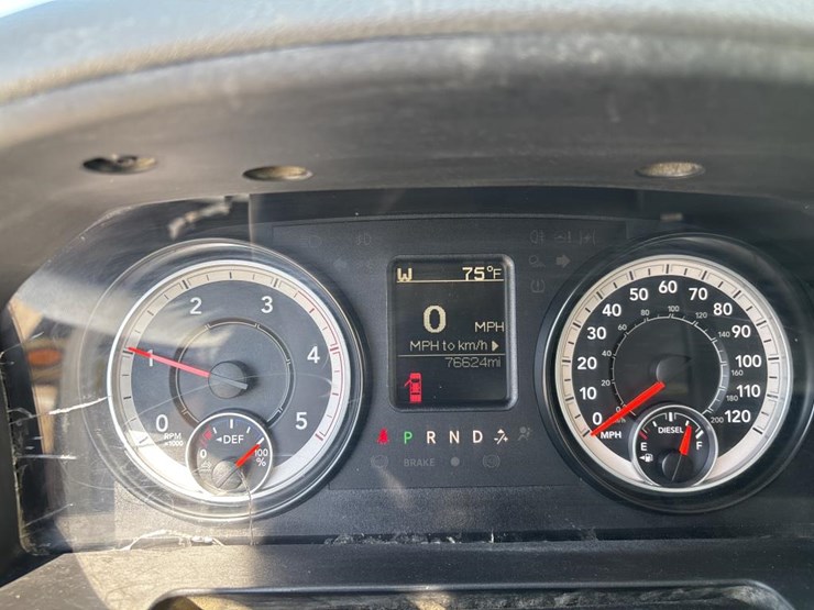 2016-dodge-ram-5500-image-44