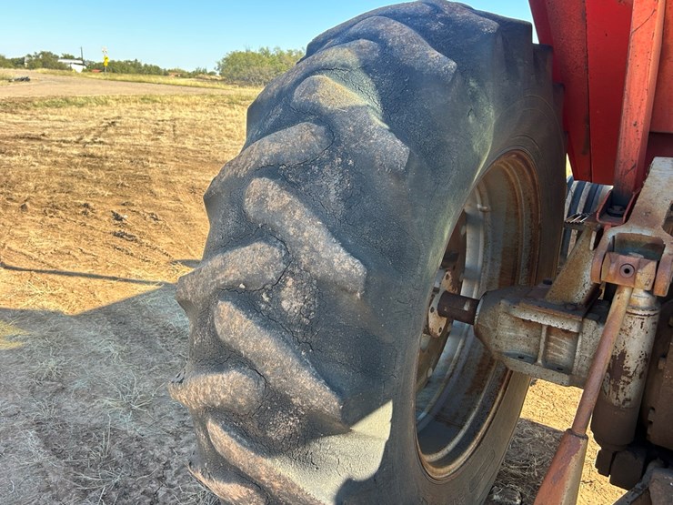 massey-ferguson-1155-image-6