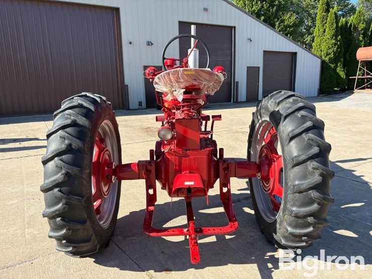 1953-ih-farmall-super-md-2wd-tractor-image-5