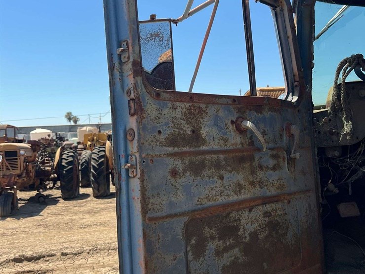 autocar-diesel-dump-truck-image-35