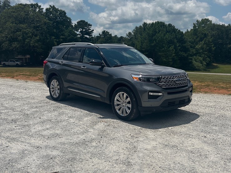 2021-ford-explorer-image-7