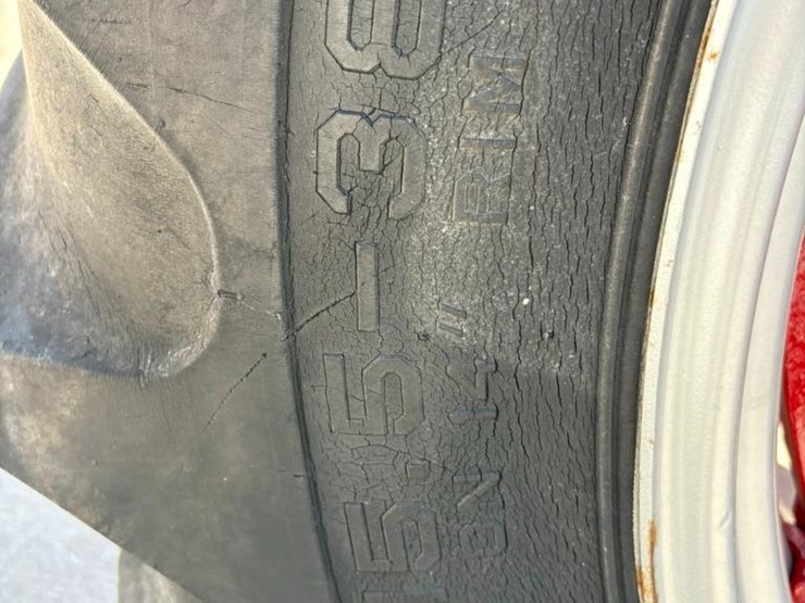 1961-case-ih-560-image-17