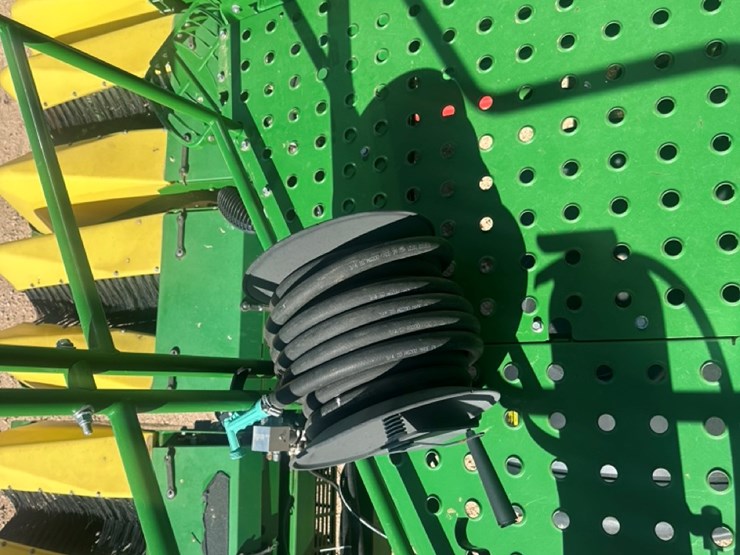 2017-john-deere-cs690-image-35