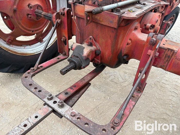 1954-ih-farmall-super-h-2wd-tractor-image-9