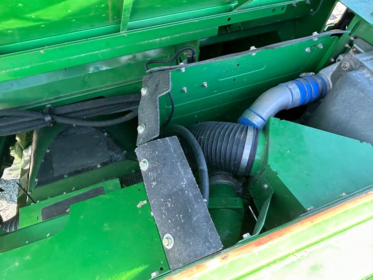 john-deere-s690-image-33