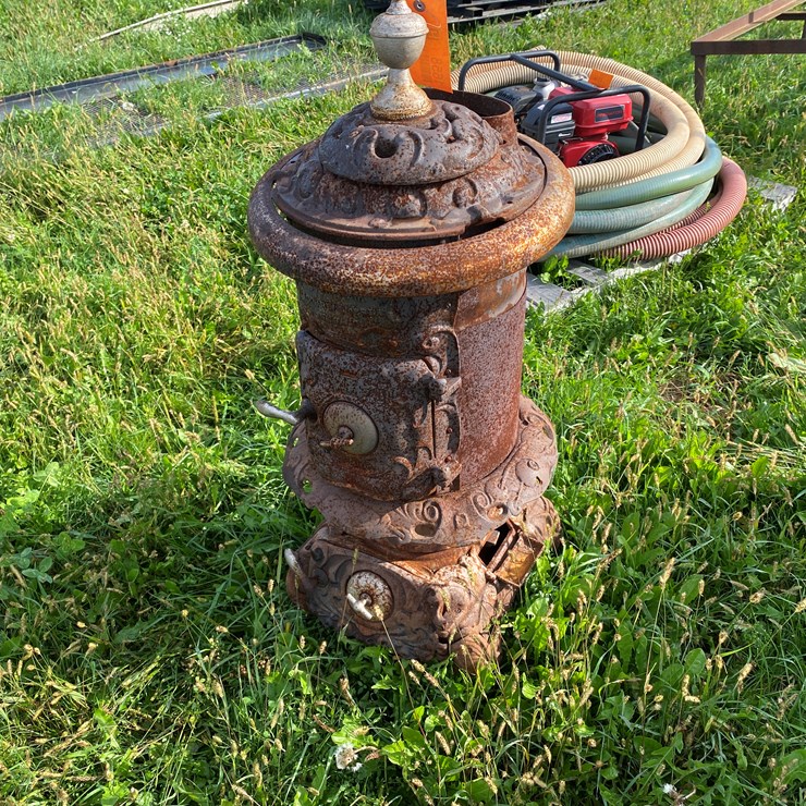 #1658 • Star-Gem Cast Iron Wood Stove