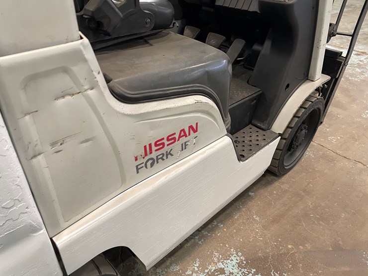 2017-unicarriers-cf60-image-39