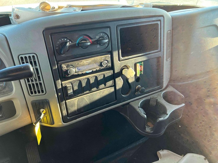 2014-international-4000-image-12