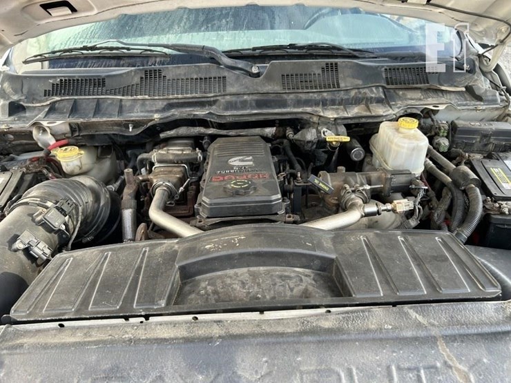 2010-dodge-ram-5500-image-4